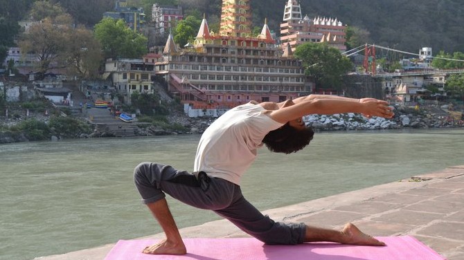 Traditional Yoga Teacher Training in Rishikesh – What to Expect