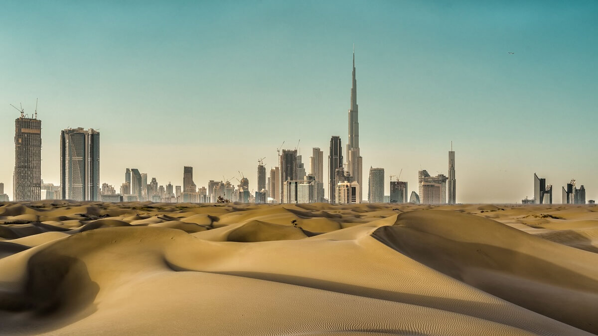 A Guide to Exploring UAE’s Top Natural and Urban Attractions