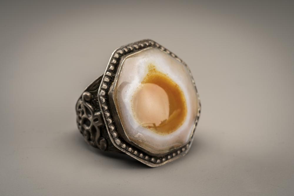 Are Agate Stone Rings Good for Meditation and Spiritual Growth