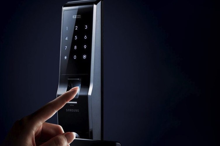Digital lock for hdb gate